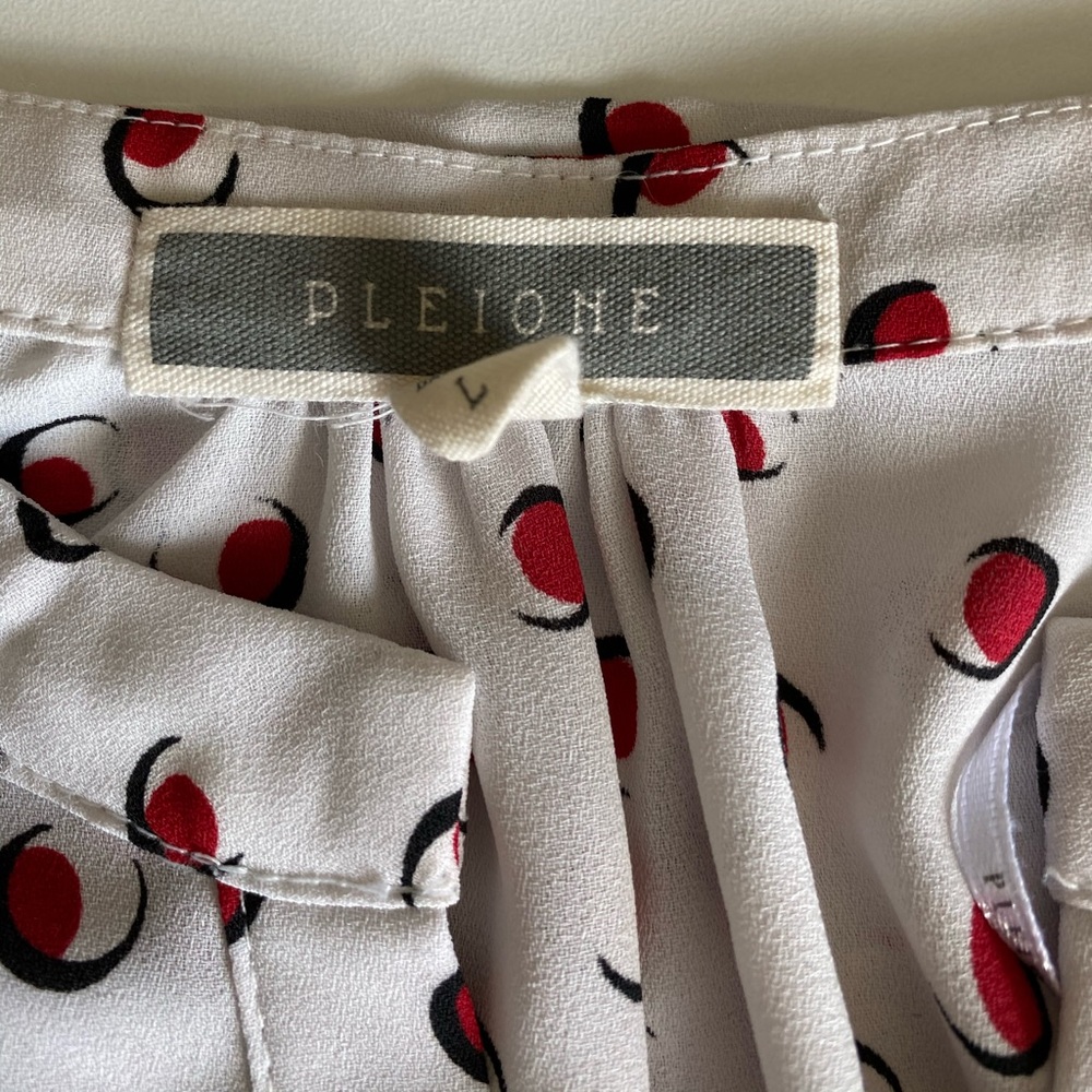 Blouse - Picture 2 of 5